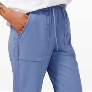 🍋 Beyond The Studio Jogger